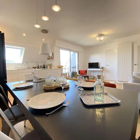 Moderne 3 Avec Terrasse Et Parking Au Centre De La Baule, Proche - Fr-1-245-147 Apartment *